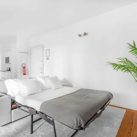 Modern With Terrace & Garage By Ndp Rent Apartman *